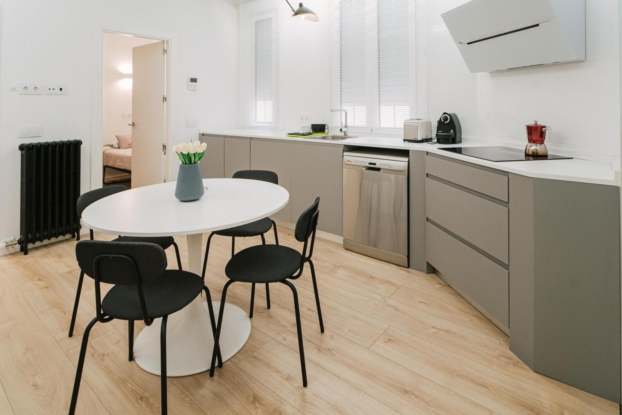 לאון Lujoso Y Amplio Apartamento Con Parking Incluido מראה חיצוני תמונה
